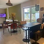 Maison De Belmont * 라튀르발